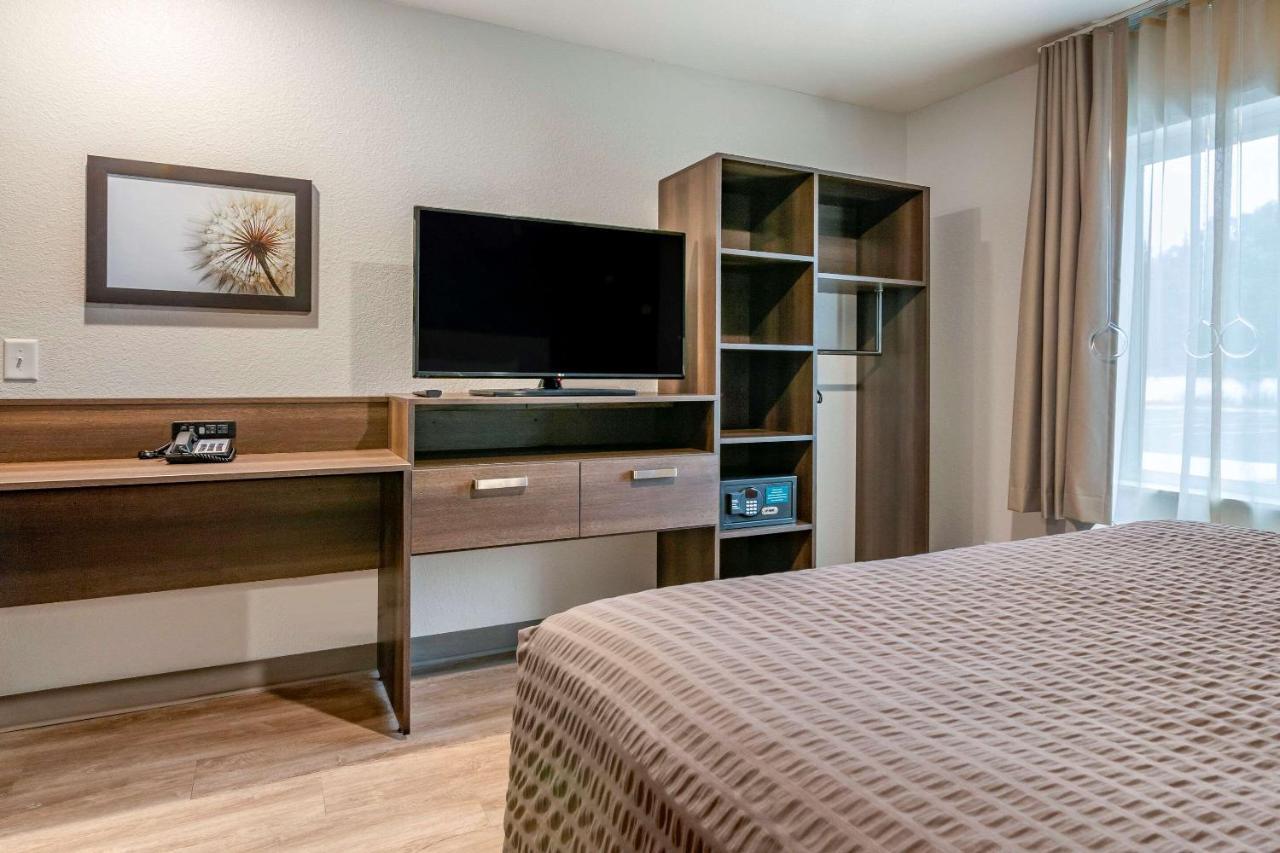 Woodspring Suites Brunswick  Kültér fotó