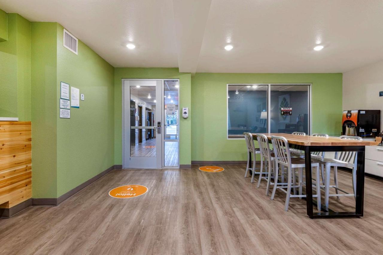 Woodspring Suites Brunswick  Kültér fotó