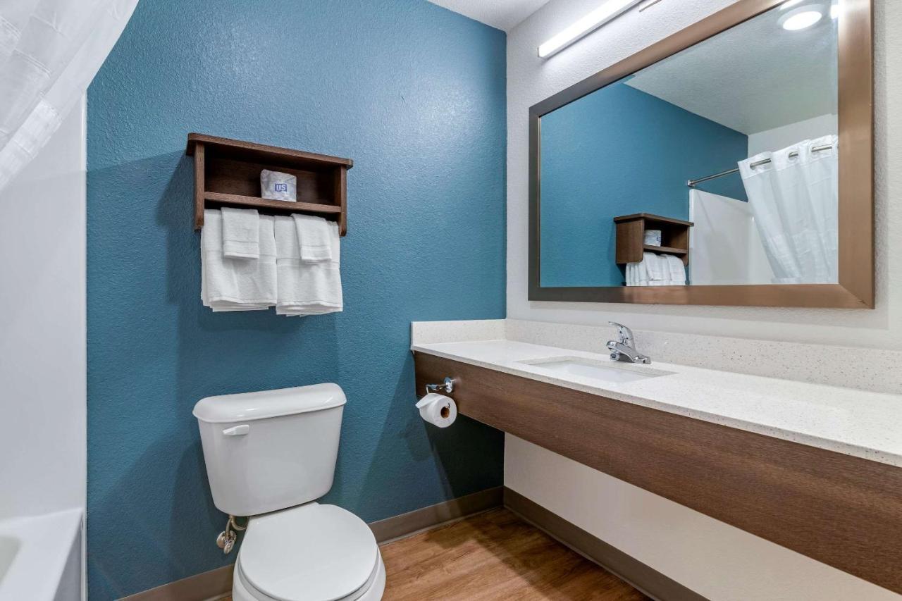 Woodspring Suites Brunswick  Kültér fotó
