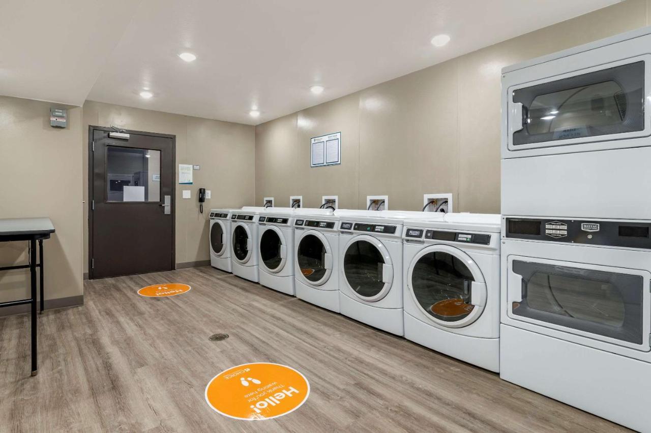 Woodspring Suites Brunswick  Kültér fotó
